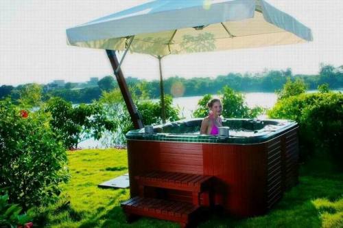 outdoor spa