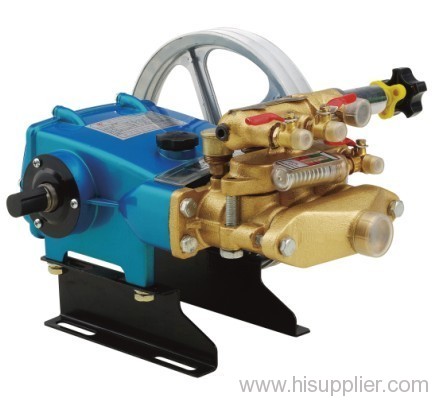 tri-cylinder plunger pumps