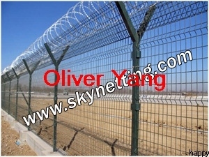 razor barbed wire fence