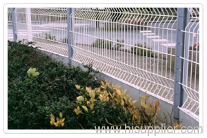 Curvy Welded mesh fencing