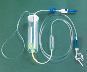 Disposable burette-type infusion set