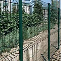 wire mesh fence