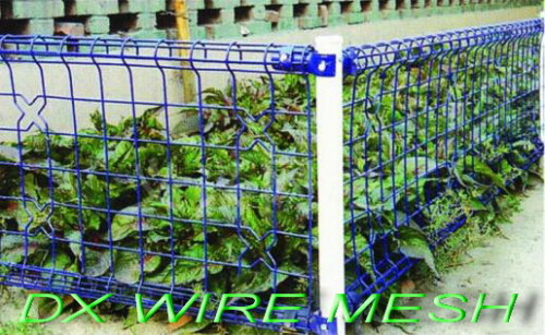 DOUBLE CIRCLE WIRE MESH FENCE