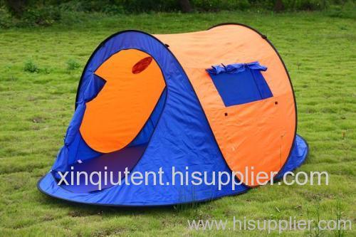 Pop up tent