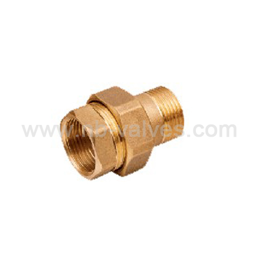 Brass plug fitting