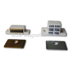 Magnetic cabinet & door catches