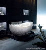 Moon white marble bathtub