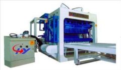 Concrete brick making machine