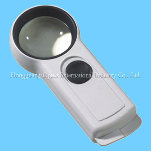 Illuminated magnifier