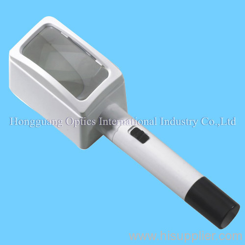 hammer style Illuminating magnifier