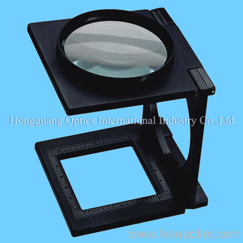 magnifier with scale