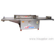 steamed bun molding and conveying machine