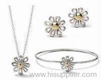 Nature Daisy Bangle, Pendant and Earrings