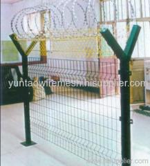 Welded Mesh Fence With Barbed Wires