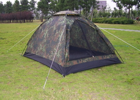 Camping tent