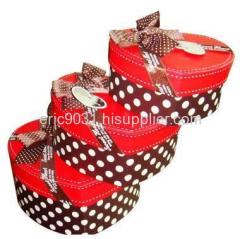 a set of 3 heart gift boxes