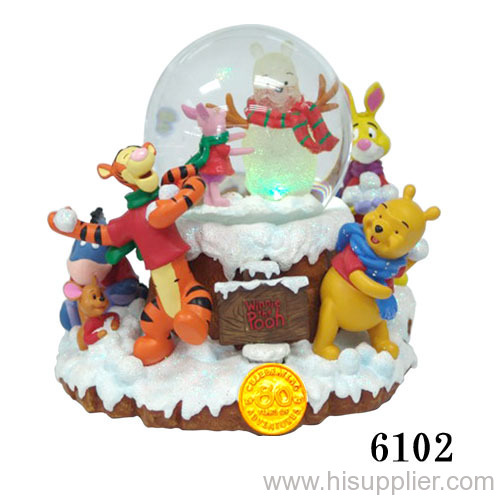 Disney Winnie Christmas Water Globe