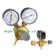 Flow gauge regulator