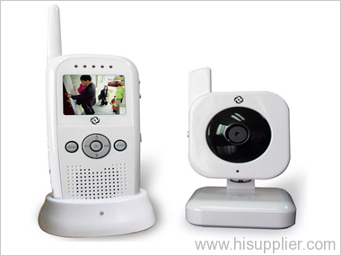 2.4GHz digital wireless baby monitor with 2.4" LCD monitor