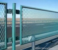 Expanded metal mesh fencing