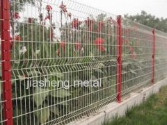 wire mesh fence