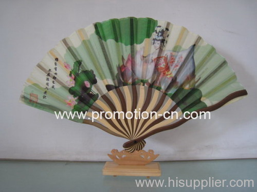 Silk folding fans