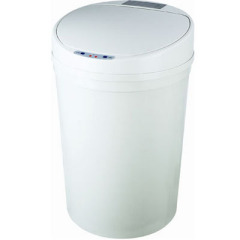 touchless kitchen trash cans