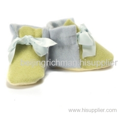 Pure baby cashmere booties