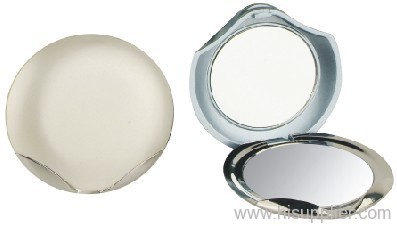 Plastic pocket mirror