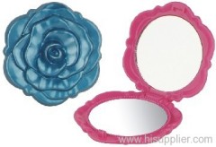 Flower plastic pocket mirror