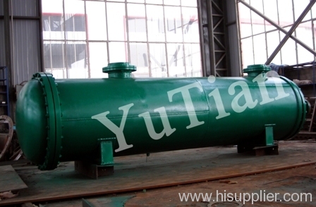 Oil cooled condensor