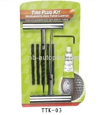 Tire repair tool set