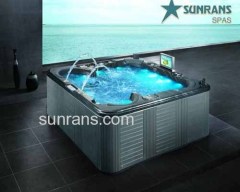 hot tub with popular style