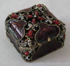 metal jewelry box