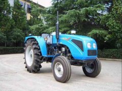 Agricultural equipment tractor