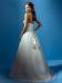 Elegant sleeveless Sweetheart neckline Floor-length tulle wedding gown