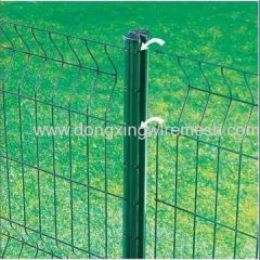 wire mesh fence