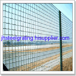 Weave-shaped Fences