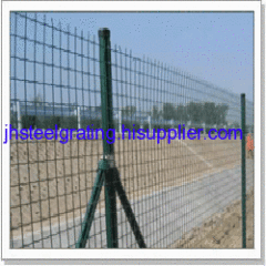 Weave-shaped wire mesh