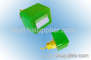 Vane type flow switch