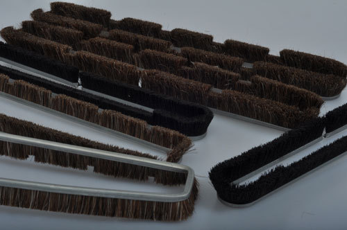 Horse hair brush for vacuum cleaner