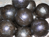casting high chrome iron balls in SAG ball mills