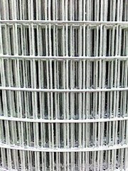 welded wire mesh fence