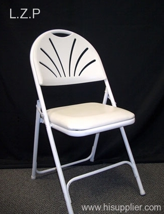 black fan back folding chair