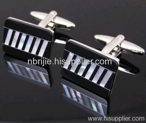 White&Black Shell Cufflinks