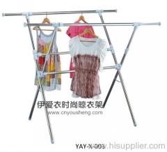 Extandable clothes rack