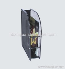 Metal mesh magazine holder