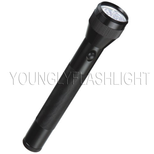 32 LEDs flashlight