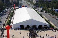 big clear span tent