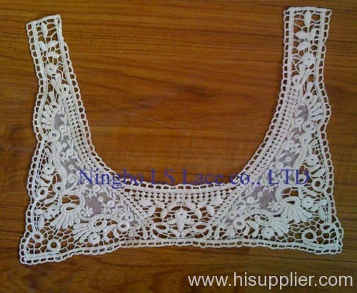 Collar lace